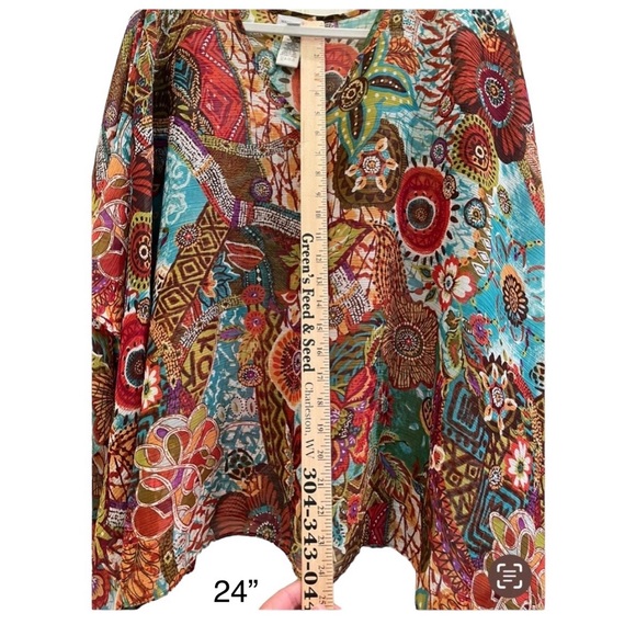 Susan Graver Batwing V-Neck Printed Scarf Top 2X (22-24) Multi-Color - Picture 9 of 9